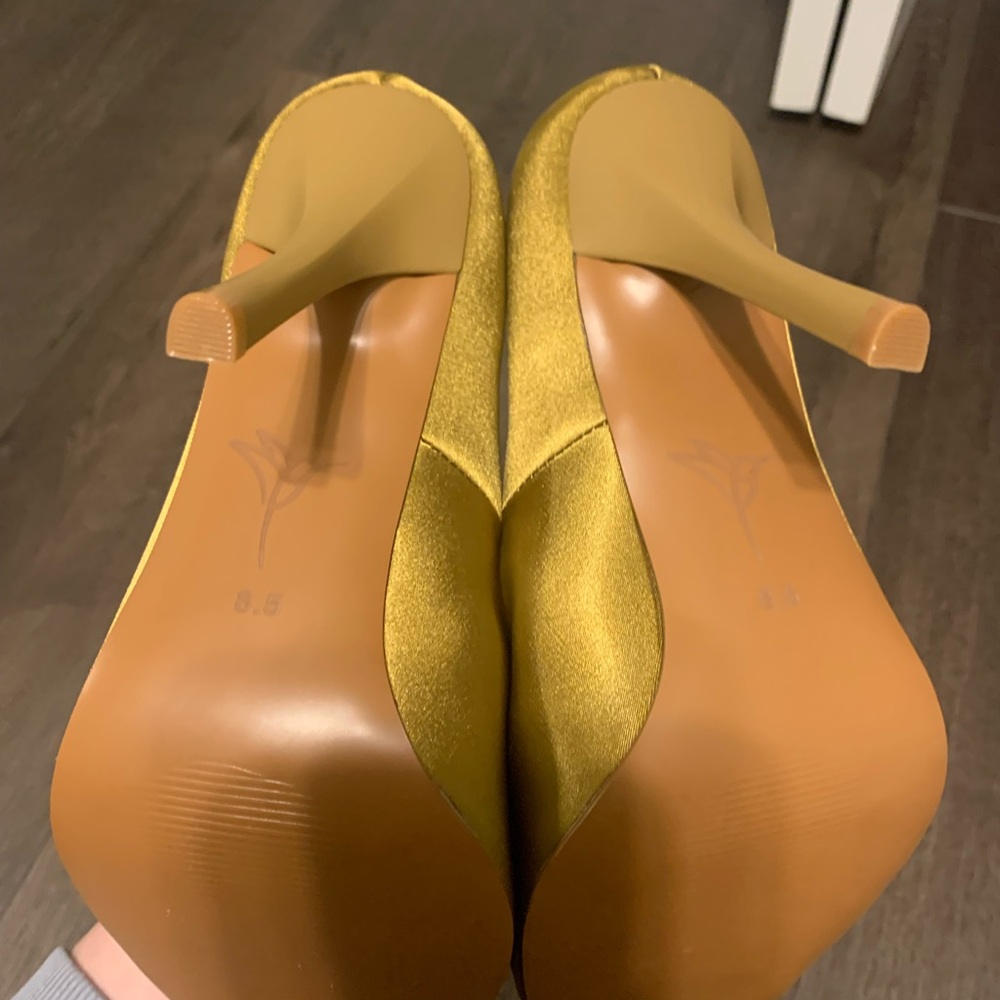 Cult of Coquette olive green Pointed toe pumps - Picture 4 of 6